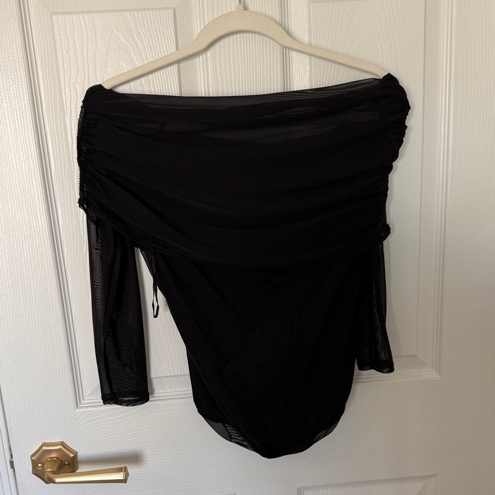 Abercrombie & Fitch Black Off-Shoulder Bodysuit